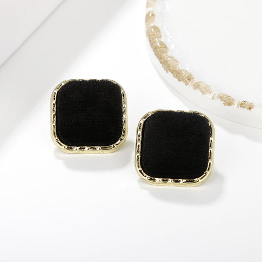 1 Pair Elegant Simple Style Round Square Plush Alloy Flannel Ear Studs