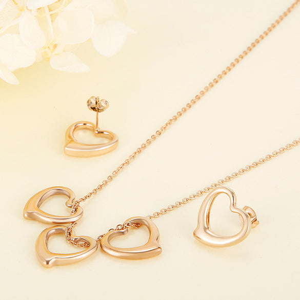 Wholesale Fashion Heart Titanium Steel