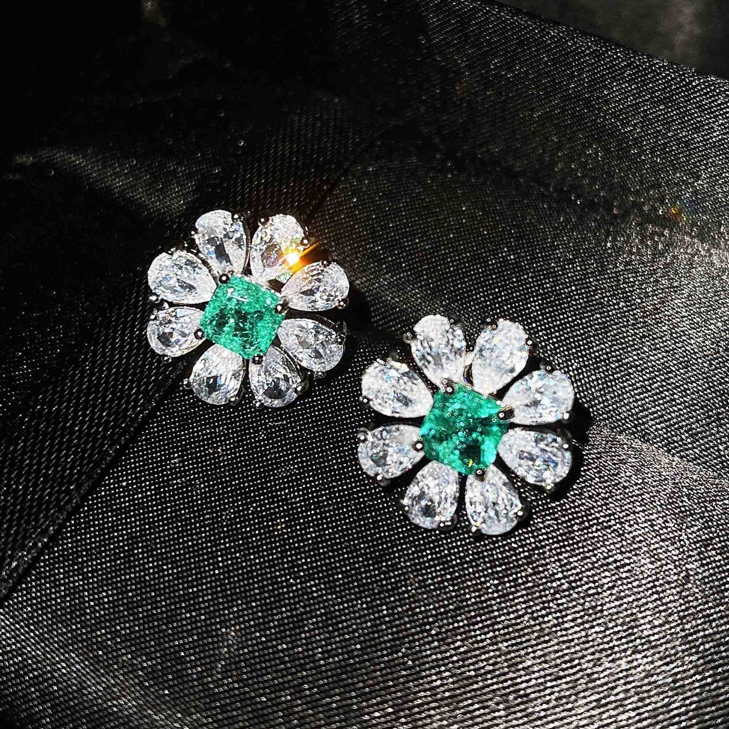 Jewelry Imitation Natural Blue Topaz Necklace Diamond Earrings Ring Pendant