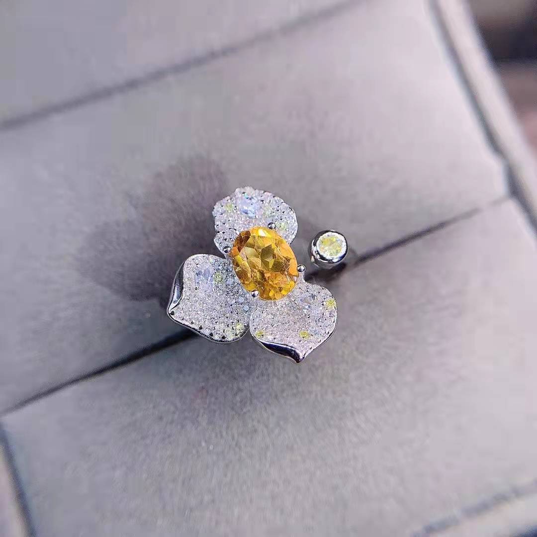 Fashion Copper Three-leaf Flower Yellow Diamond Color Treasure Opening Ring