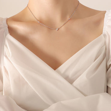New Minimalist Exquisite All-match Small Heart Necklace Niche Design Titanium Steel Gold-plated Collarbone Necklace P647