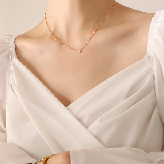 New Minimalist Exquisite All-match Small Heart Necklace Niche Design Titanium Steel Gold-plated Collarbone Necklace P647