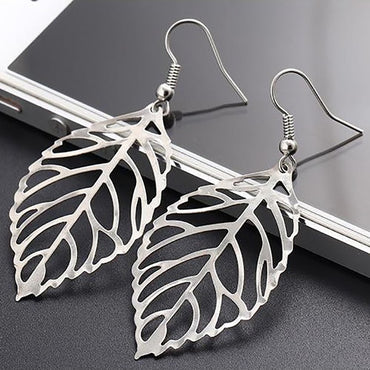 1 Pair Simple Style Leaves Hollow Out Alloy Ear Hook