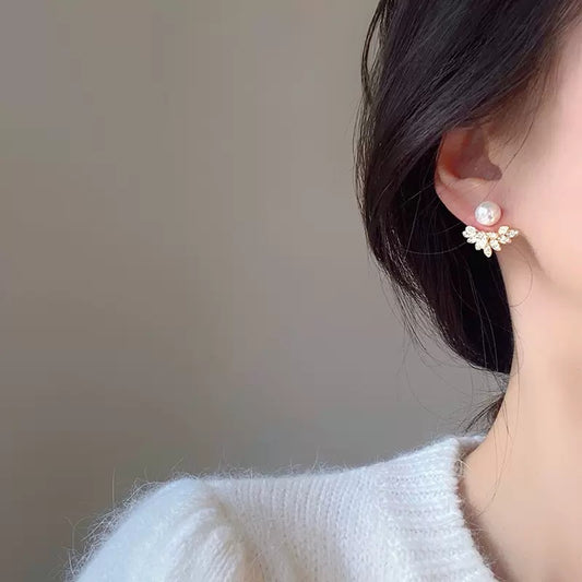 Fashion Leaves Alloy Inlay Rhinestones Pearl Women's Ear Studs 1 Pair