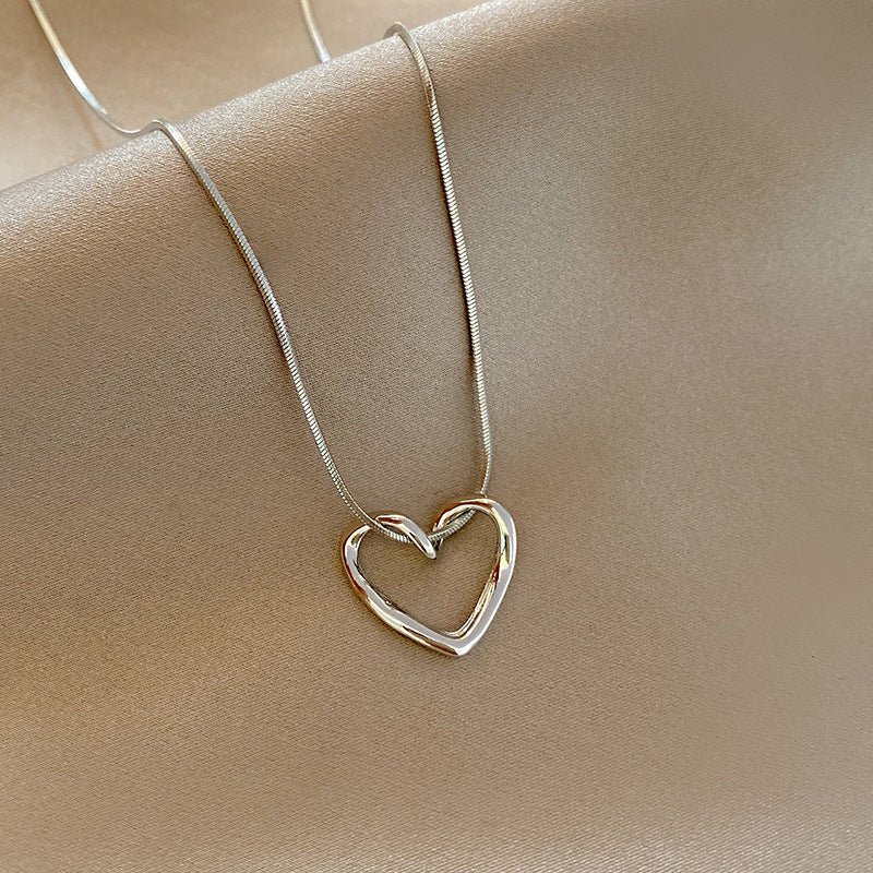 Wholesale Simple Style Heart Shape Stainless Steel Plating Hollow Out Pendant Necklace