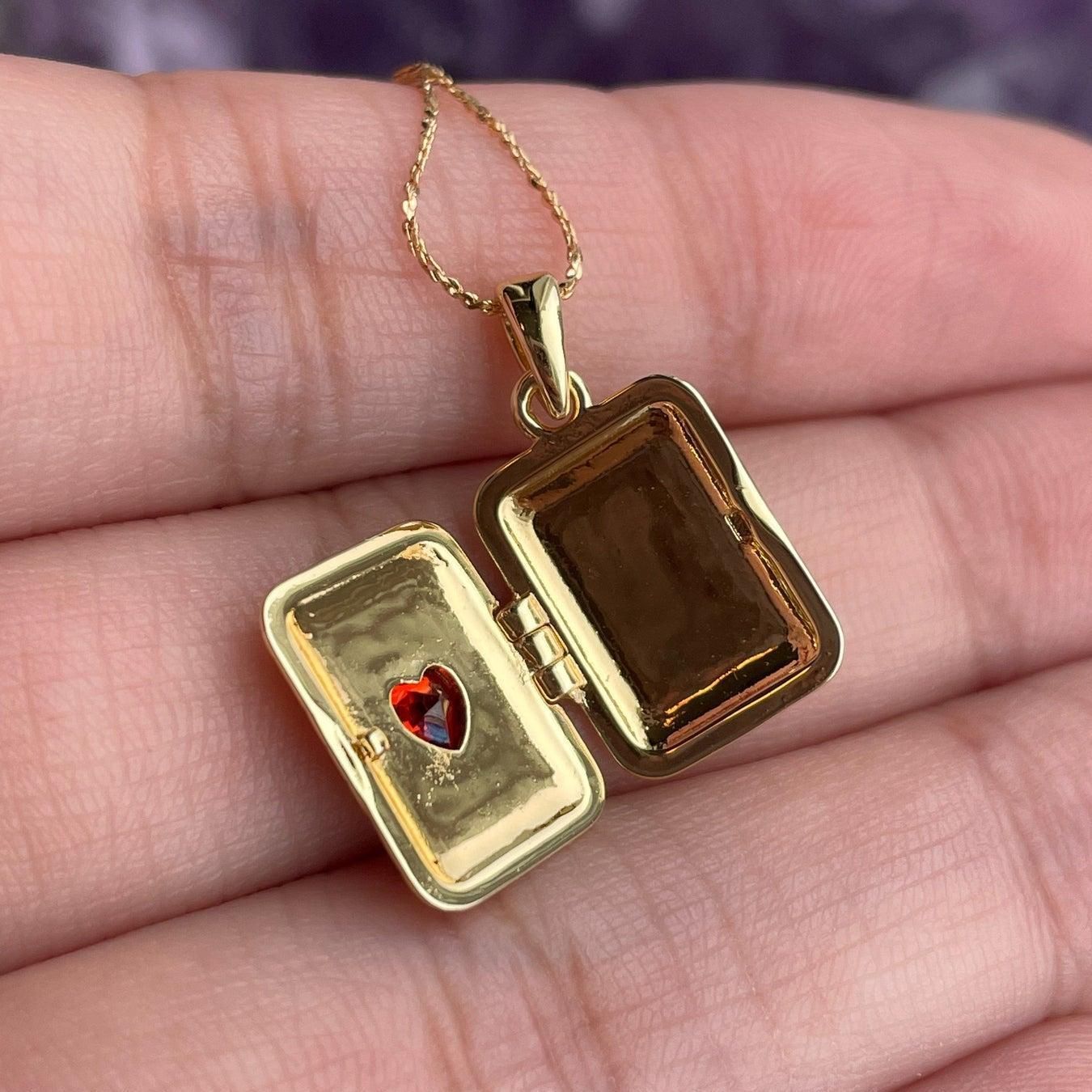 1 Piece Retro Heart Shape Rectangle Copper Plating Inlay Zircon Pendant Necklace