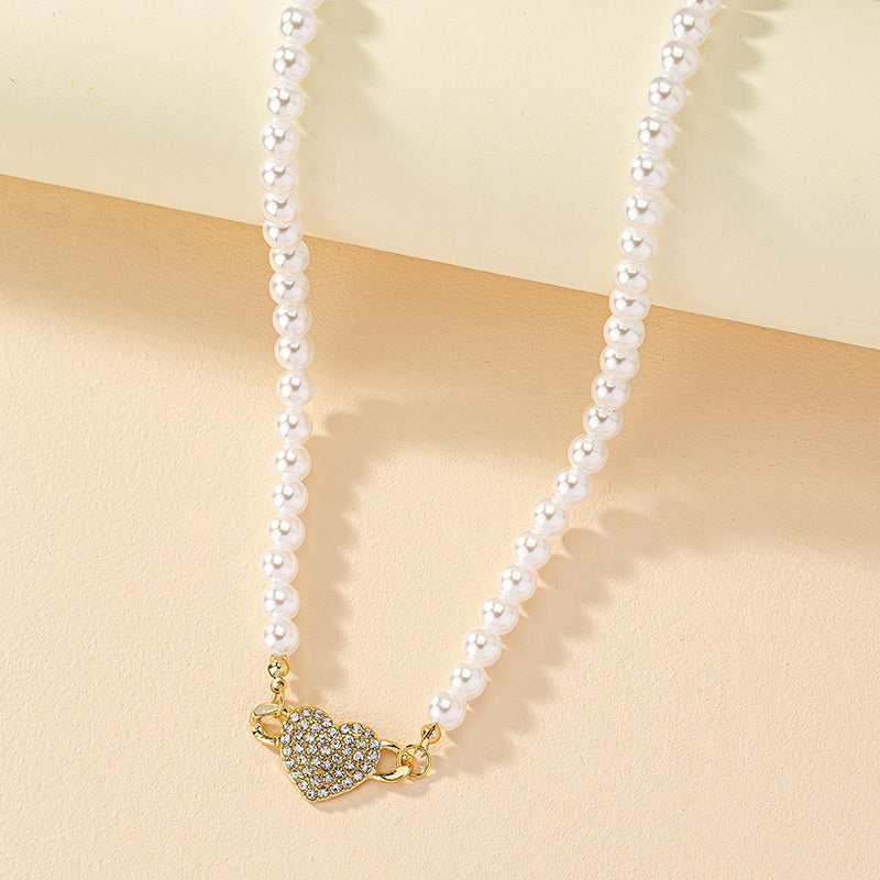 1 Piece Baroque Style Heart Shape Butterfly Alloy Freshwater Pearl Plating Inlay Rhinestones Pendant Necklace