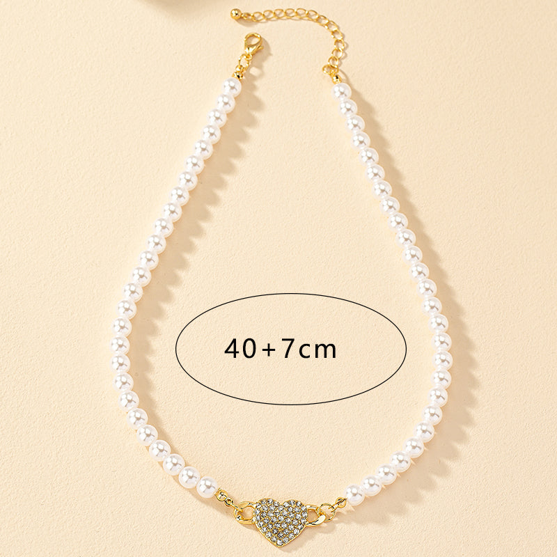 1 Piece Baroque Style Heart Shape Butterfly Alloy Freshwater Pearl Plating Inlay Rhinestones Pendant Necklace