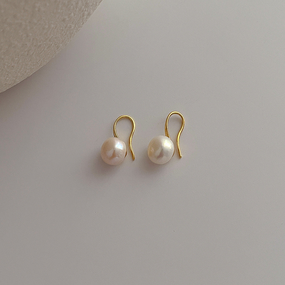 1 Pair Baroque Style Round Freshwater Pearl Copper Gold Plated Earrings