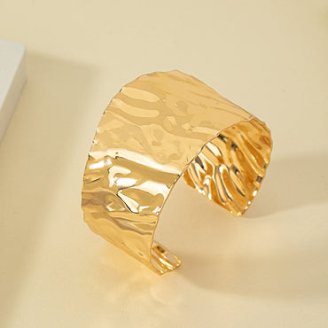 Exaggerated Modern Style Solid Color Alloy Wholesale Cuff Bracelets