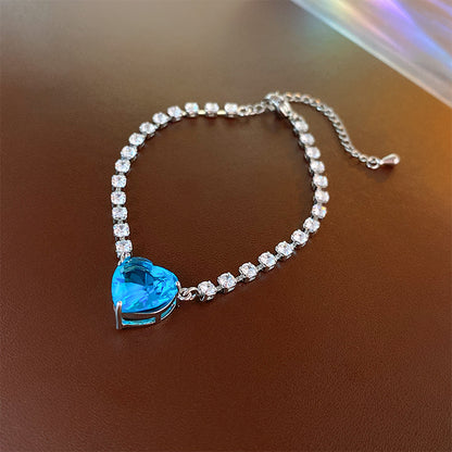 Retro Shiny Heart Shape Copper Inlay Zircon Bracelets