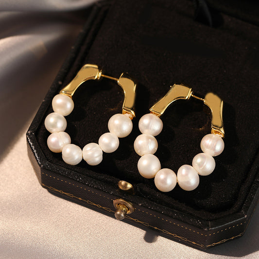 1 Pair Elegant Simple Style Geometric Beaded Plating Freshwater Pearl Copper Hoop Earrings