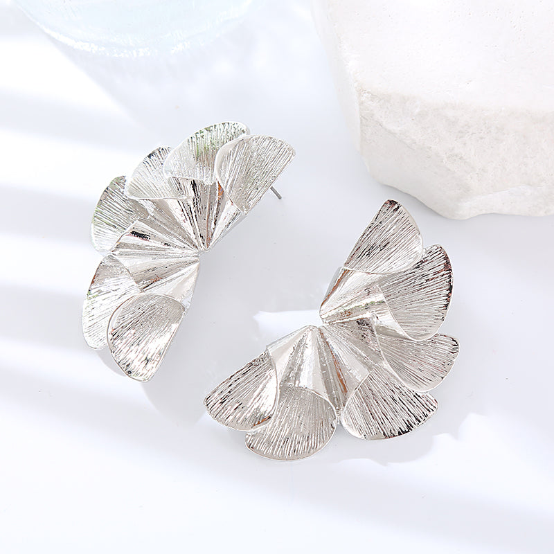 1 Pair Elegant Flower Plating Alloy Gold Plated Silver Plated Ear Studs