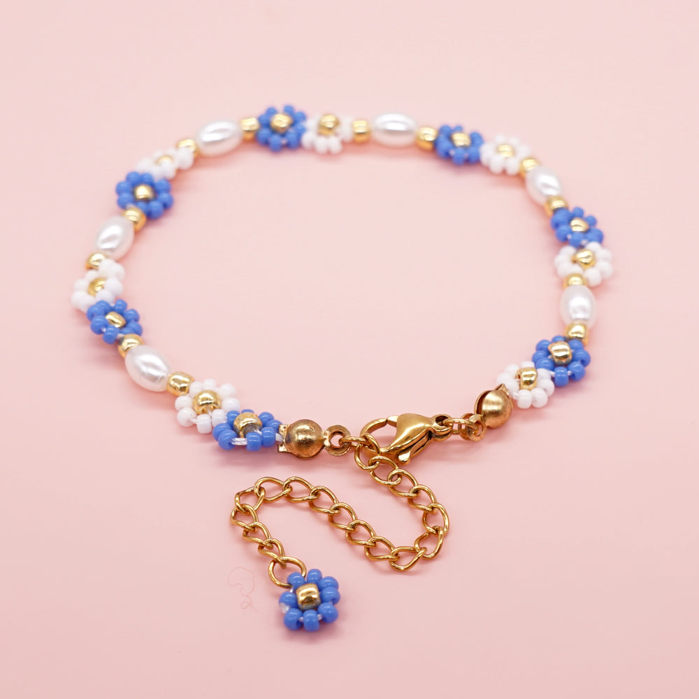Elegant Lady Daisy Imitation Pearl Glass Women's Bracelets
