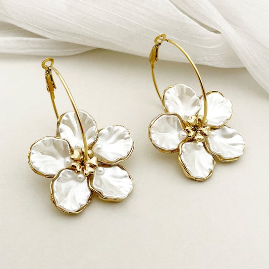 1 Pair Classical Vintage Style Flower Plating Inlay Stainless Steel Artificial Pearls Gold Plated Earrings