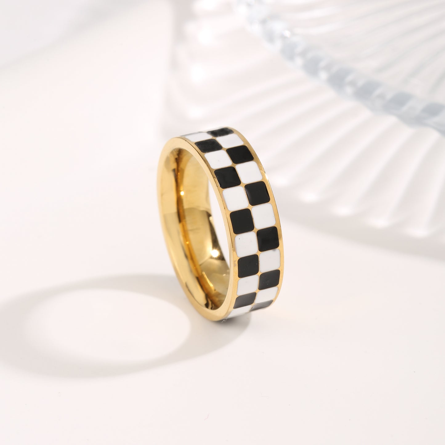 Simple Style Classic Style Circle Roman Numeral Checkered Titanium Steel Copper Plating Inlay Zircon Gold Plated Rings