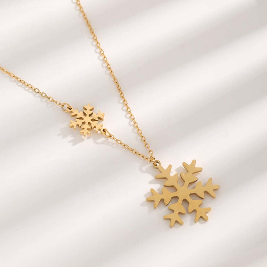 Luxurious Simple Style Bow Knot Snowflake Elk Titanium Steel Plating Inlay Zircon Gold Plated Pendant Necklace