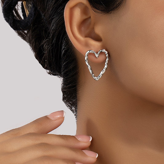 1 Pair Retro Simple Style Heart Shape Plating Alloy Gold Plated Ear Studs