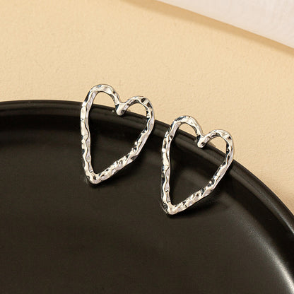 1 Pair Retro Simple Style Heart Shape Plating Alloy Gold Plated Ear Studs
