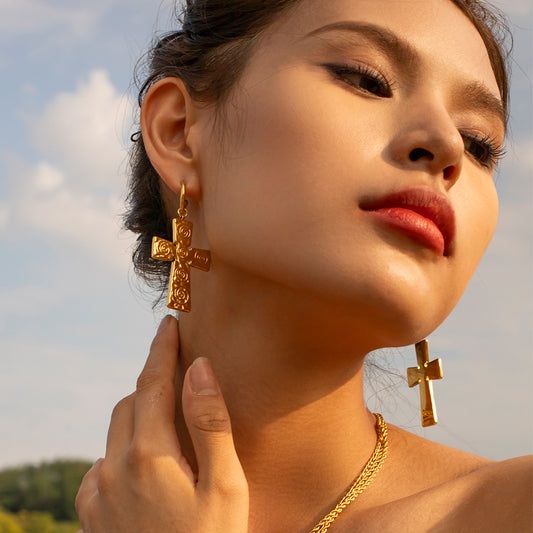 1 Pair Simple Style Classic Style Cross Plating Stainless Steel 18k Gold Plated Drop Earrings