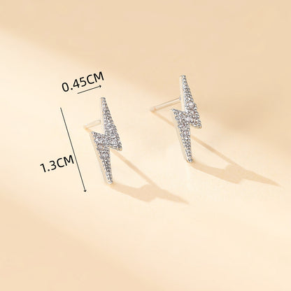 1 Pair Simple Style Cool Style Lightning Plating Inlay Copper Copper Alloy Zircon 18k Gold Plated Ear Studs