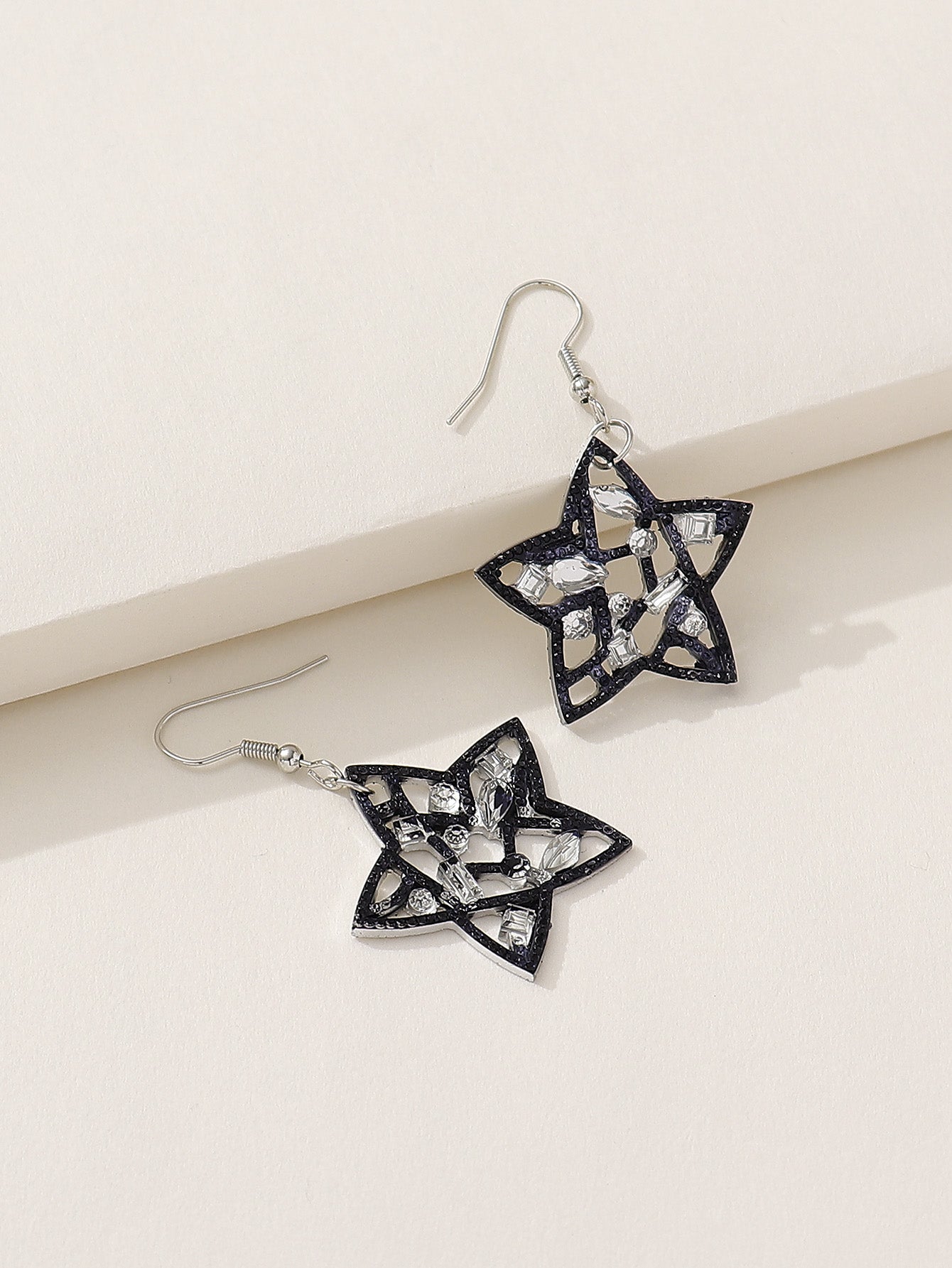 1 Pair Casual Elegant Shiny Star Hollow Out Arylic Drop Earrings