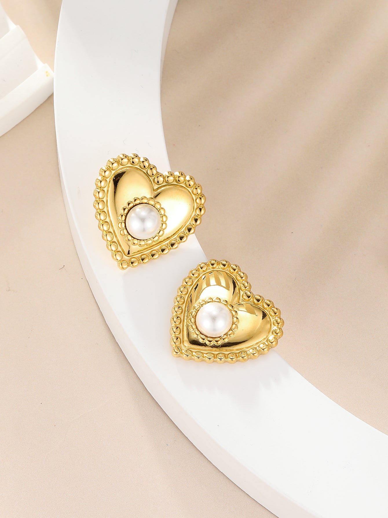 1 Pair Simple Style Commute Heart Shape Plating Inlay Stainless Steel Pearl 18k Gold Plated Ear Studs