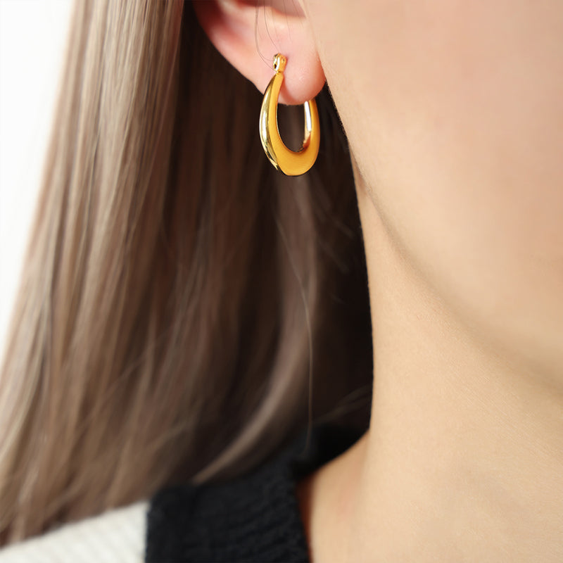 1 Pair Casual Elegant Simple Style Geometric Plating Titanium Steel 18k Gold Plated Earrings