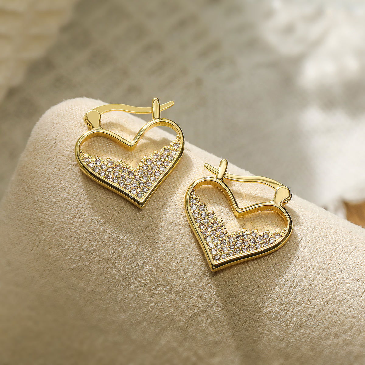 1 Pair Simple Style Geometric Heart Shape Plating Inlay Copper Zircon 18k Gold Plated Hoop Earrings