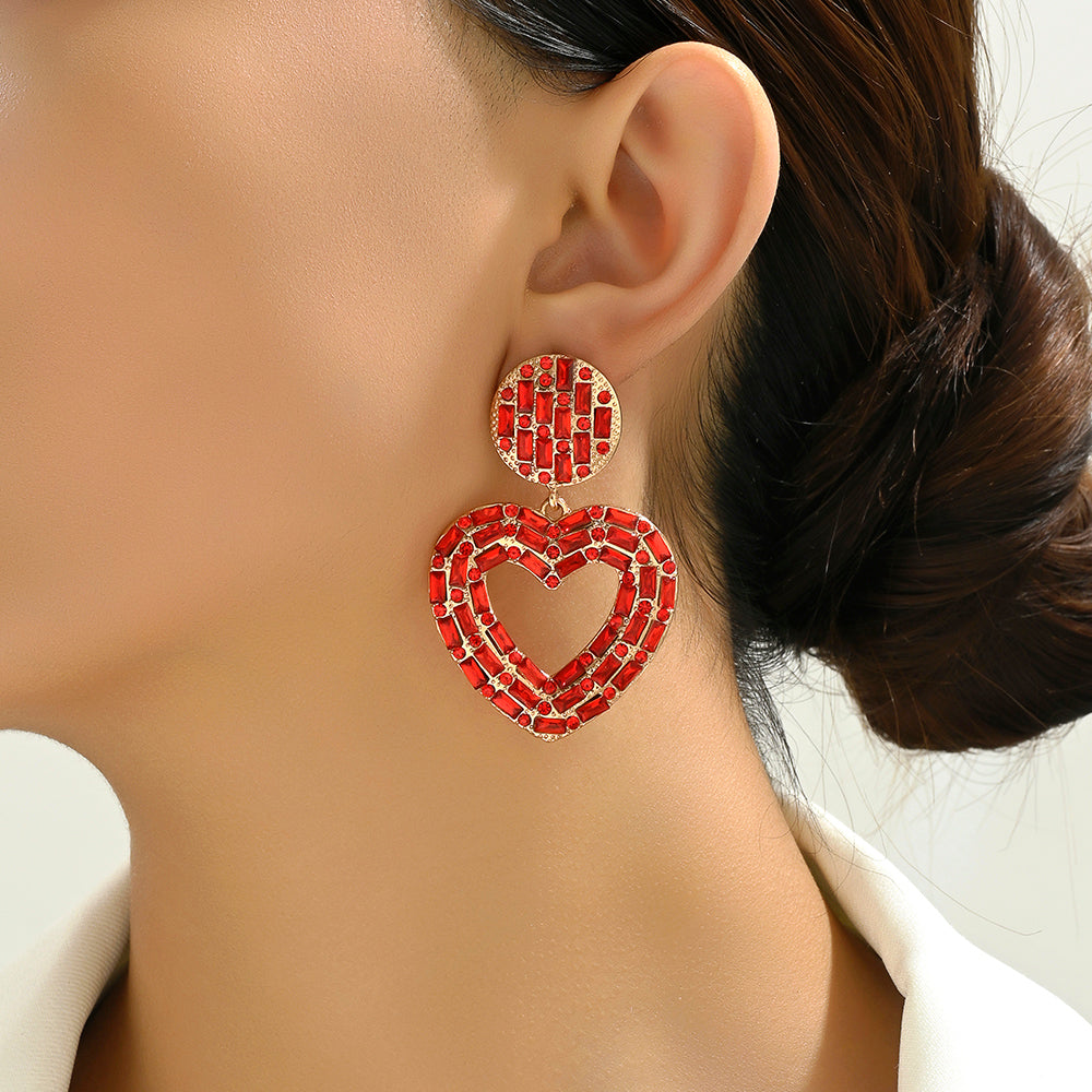 1 Pair Elegant Luxurious Lady Heart Shape Plating Inlay Zinc Alloy Rhinestones Drop Earrings