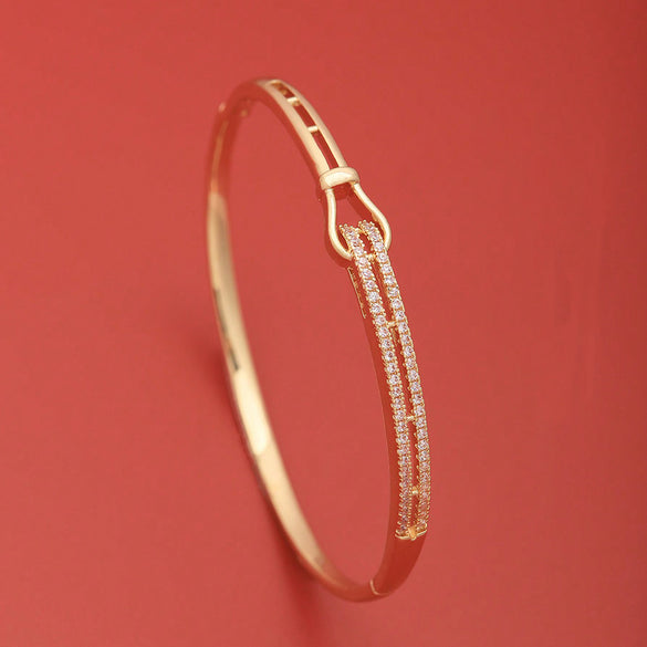 Xuping Simple Style Heart Shape Copper 18k Gold Plated Zircon Bangle In Bulk