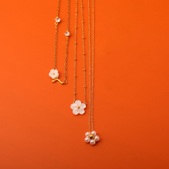 Casual Simple Style Flower Shell Titanium Steel Plating 18k Gold Plated Pendant Necklace