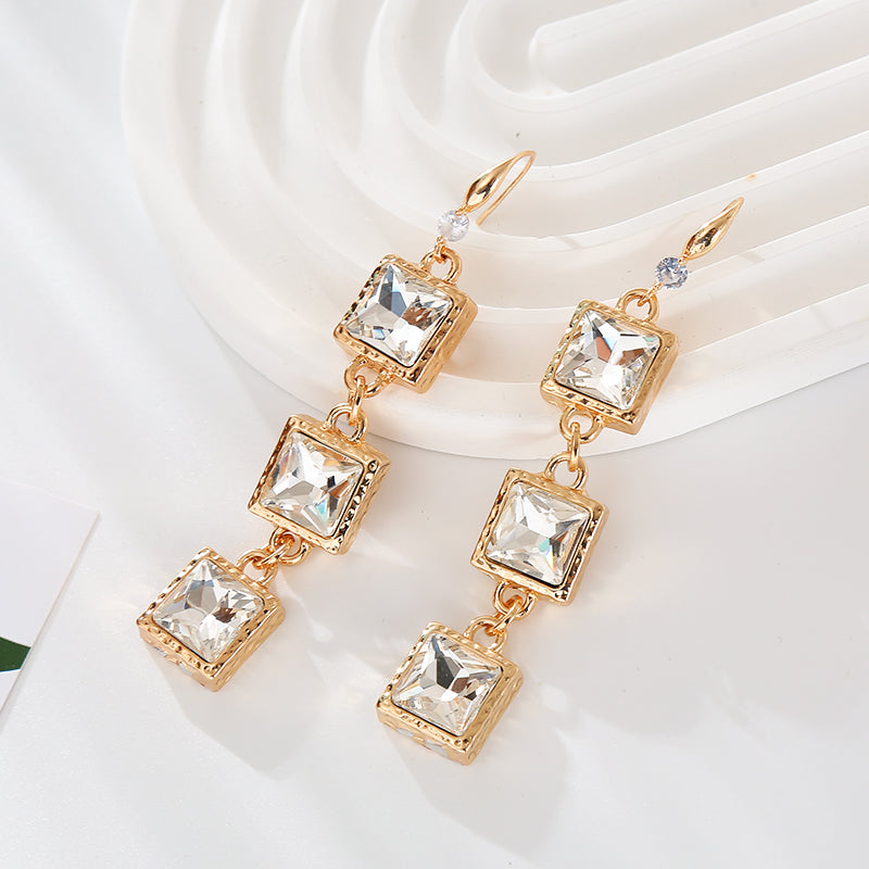 1 Pair Baroque Style Simple Style Classic Style Square Plating Inlay Alloy Rhinestones Glass Gold Plated Drop Earrings