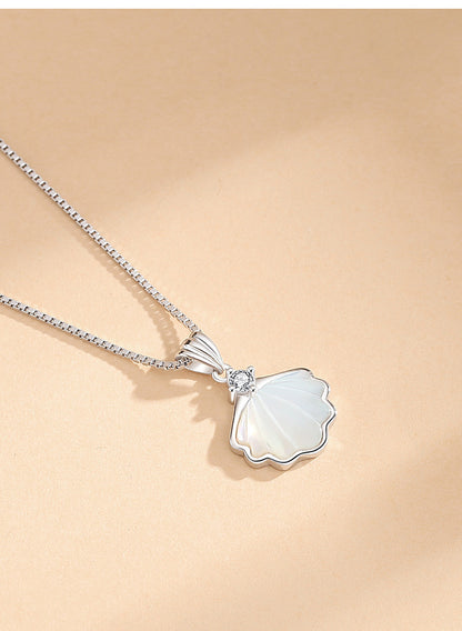 Elegant Simple Style Shell Sterling Silver Plating Inlay Shell Zircon Pendant Necklace