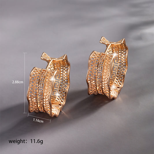 1 Pair Xuping Simple Style Solid Color Plating Hollow Out Copper Alloy 18k Gold Plated Earrings