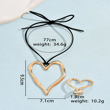 Retro Exaggerated Heart Shape Alloy Plating Silver Plated Women's Rings Necklace