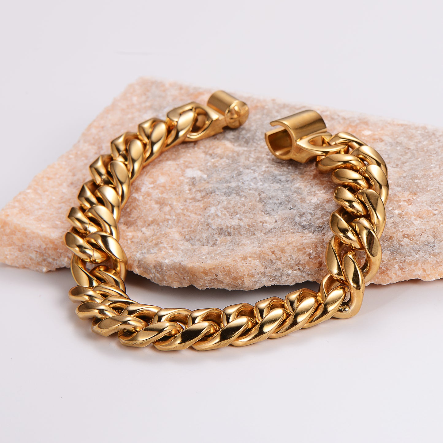 Hip-hop Rock Cool Style Solid Color Stainless Steel Polishing Plating 18k Gold Plated Men's Bracelets