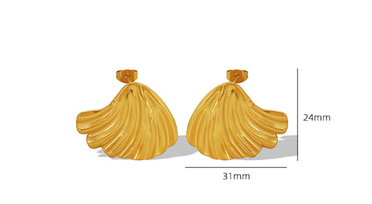 1 Pair Elegant Vintage Style Waves Shell Plating Titanium Steel 18k Gold Plated Ear Studs