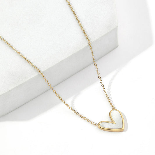 Simple Style Heart Shape Titanium Steel Plating Inlay Shell 18k Gold Plated Pendant Necklace