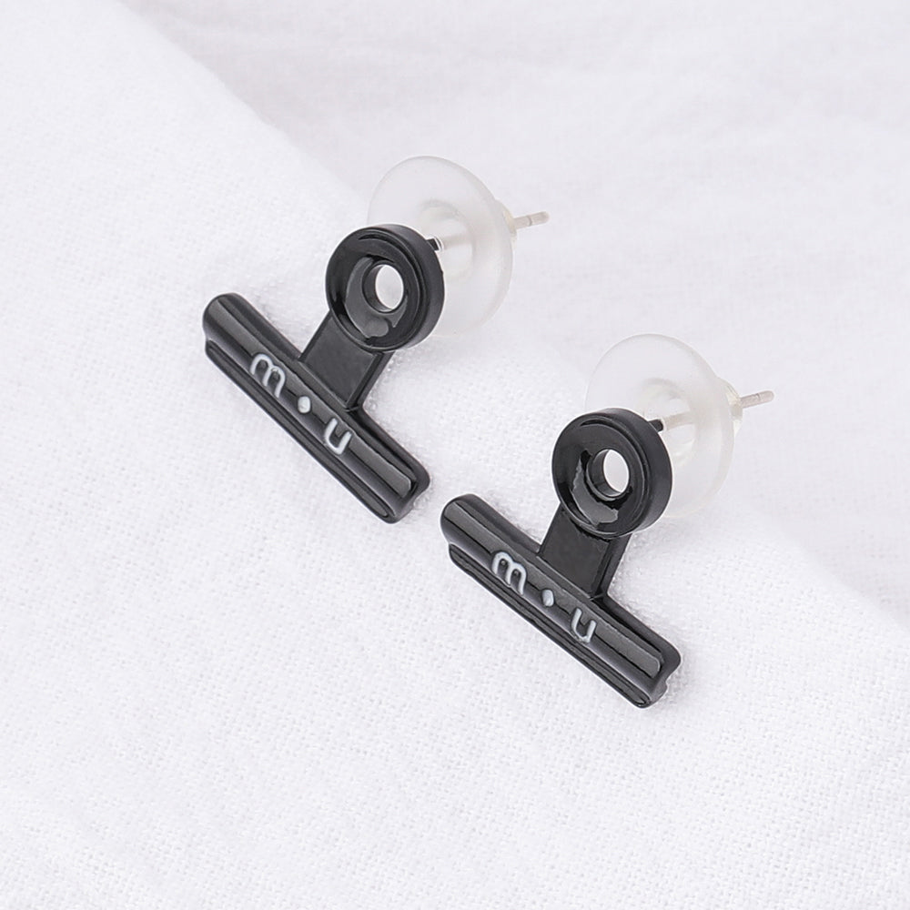 1 Pair Casual Exaggerated Geometric Letter Copper Ear Studs