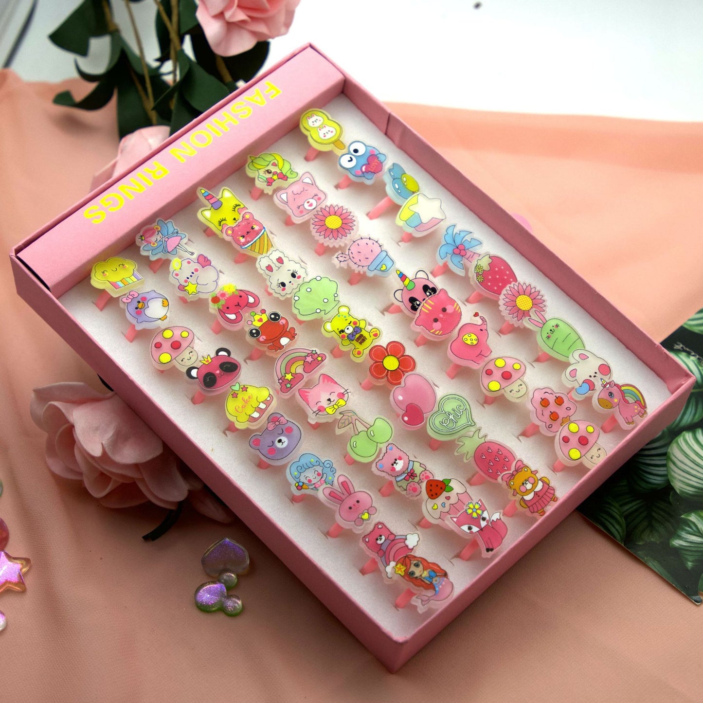 Wholesale Korean Version Cartoon 50pcs Resin Ring Acrylic Children's Toy Plastic Ring
