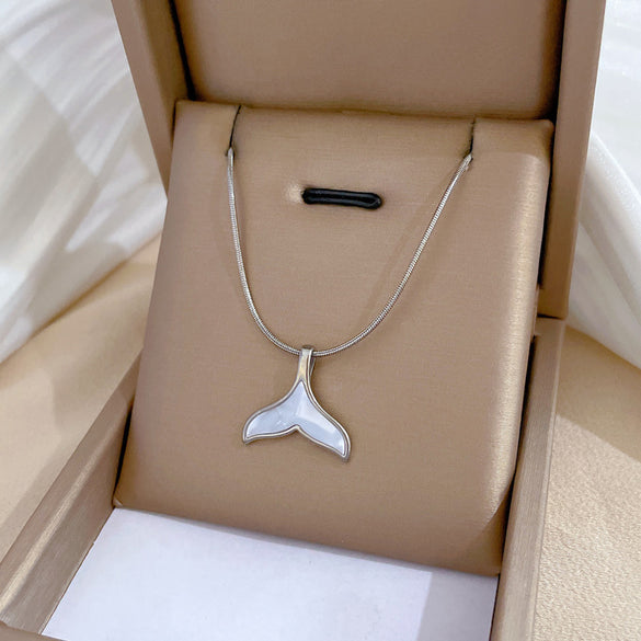 Casual Heart Shape Butterfly Titanium Steel Plating Inlay Shell Zircon Necklace