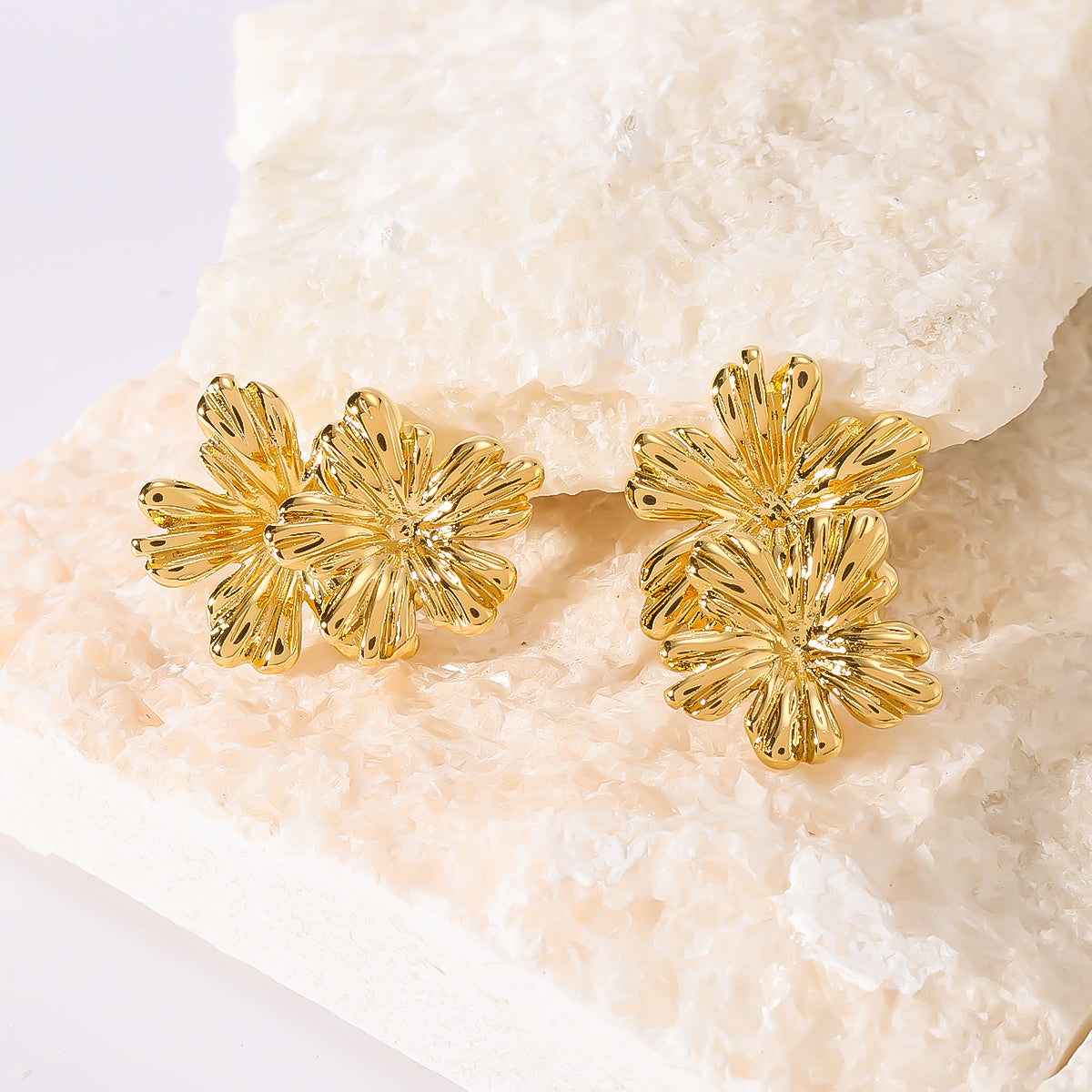 1 Pair IG Style Vintage Style Simple Style Flower 316 Stainless Steel  18K Gold Plated Ear Studs