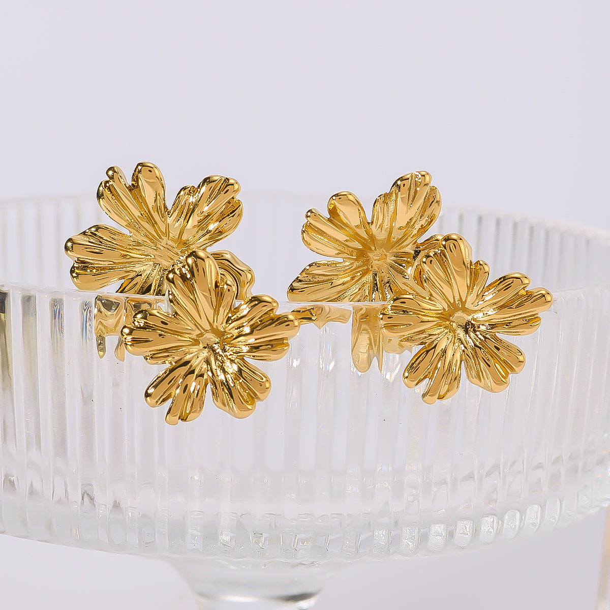 1 Pair IG Style Vintage Style Simple Style Flower 316 Stainless Steel  18K Gold Plated Ear Studs