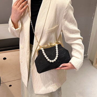 Women's Medium Cloth Solid Color Elegant Beading Shell Buckle Crossbody Bag Evening Bag
