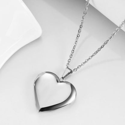 Wholesale Simple Style Heart Shape Titanium Steel Plating Pendant Necklace