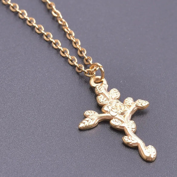 304 Stainless Steel 18K Gold Plated Basic Modern Style Classic Style Plating Geometric Rose Pendant Necklace