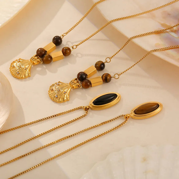 304 Stainless Steel Rhinestone Tiger Eye 18K Gold Plated Retro French Style Artistic Beaded Plating Scallop Oval Shell Rhinestones Pendant Necklace