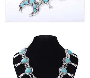 Elegant Geometric Moon Alloy Turquoise Women's Necklace