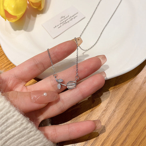Korean version ins wind titanium steel necklace for girls' high-end sense versatile niche pearl collarbone chain pendant with jewelry wholesale
